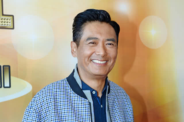 身家56億全部捐出，背後竟然隱藏著這麼多秘密！周潤發：想要極致的人生 ，「素」與「簡」就夠了。