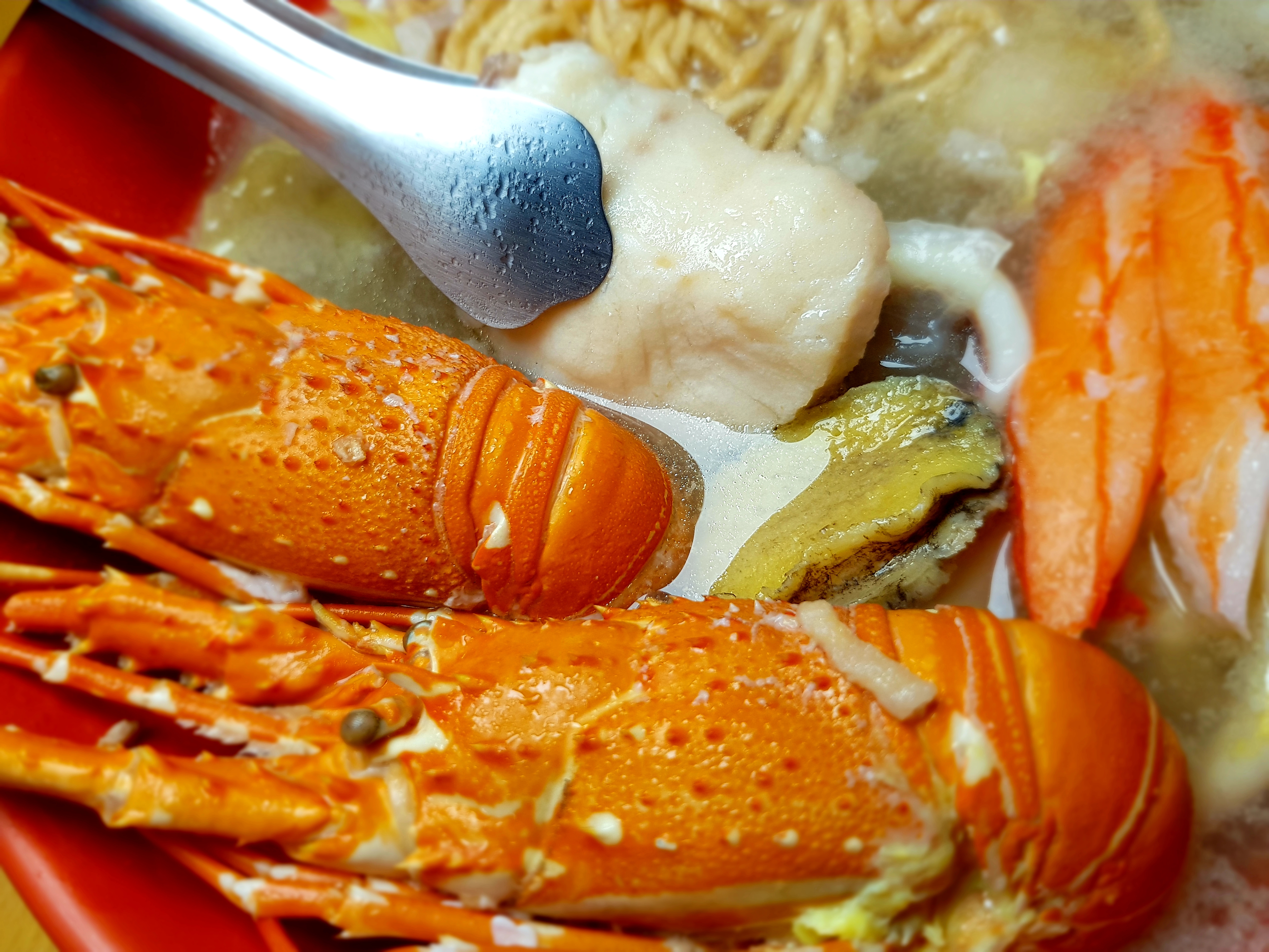 【高雄岡山】網友直呼高CP 過年必吃的龍蝦鍋燒麵 絕對完食かんしょく !