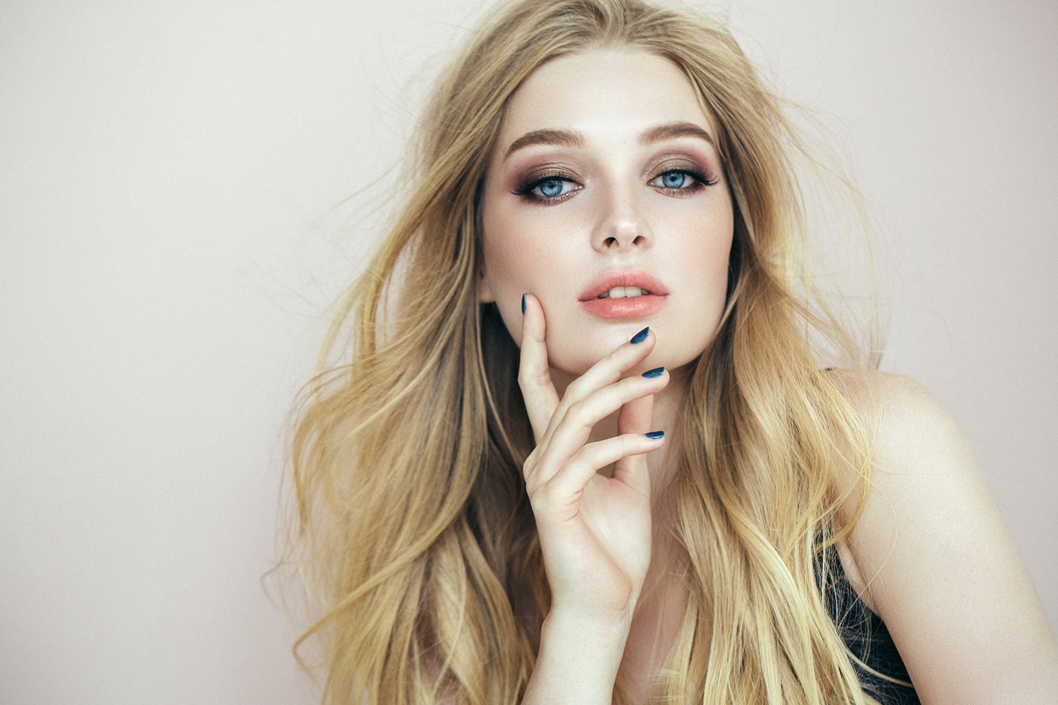 The Right Way To Remove Gel Nail Polish At Home You Should Try Once